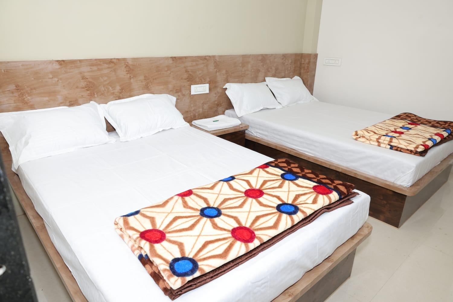 Shree Jyotirlinga Residency Hotel Ellora Room photo